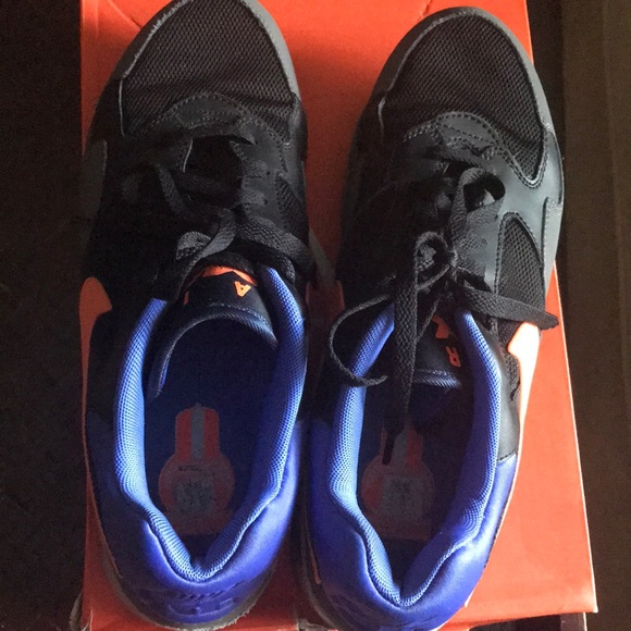 Nike Shoes - Picture 1 of 3